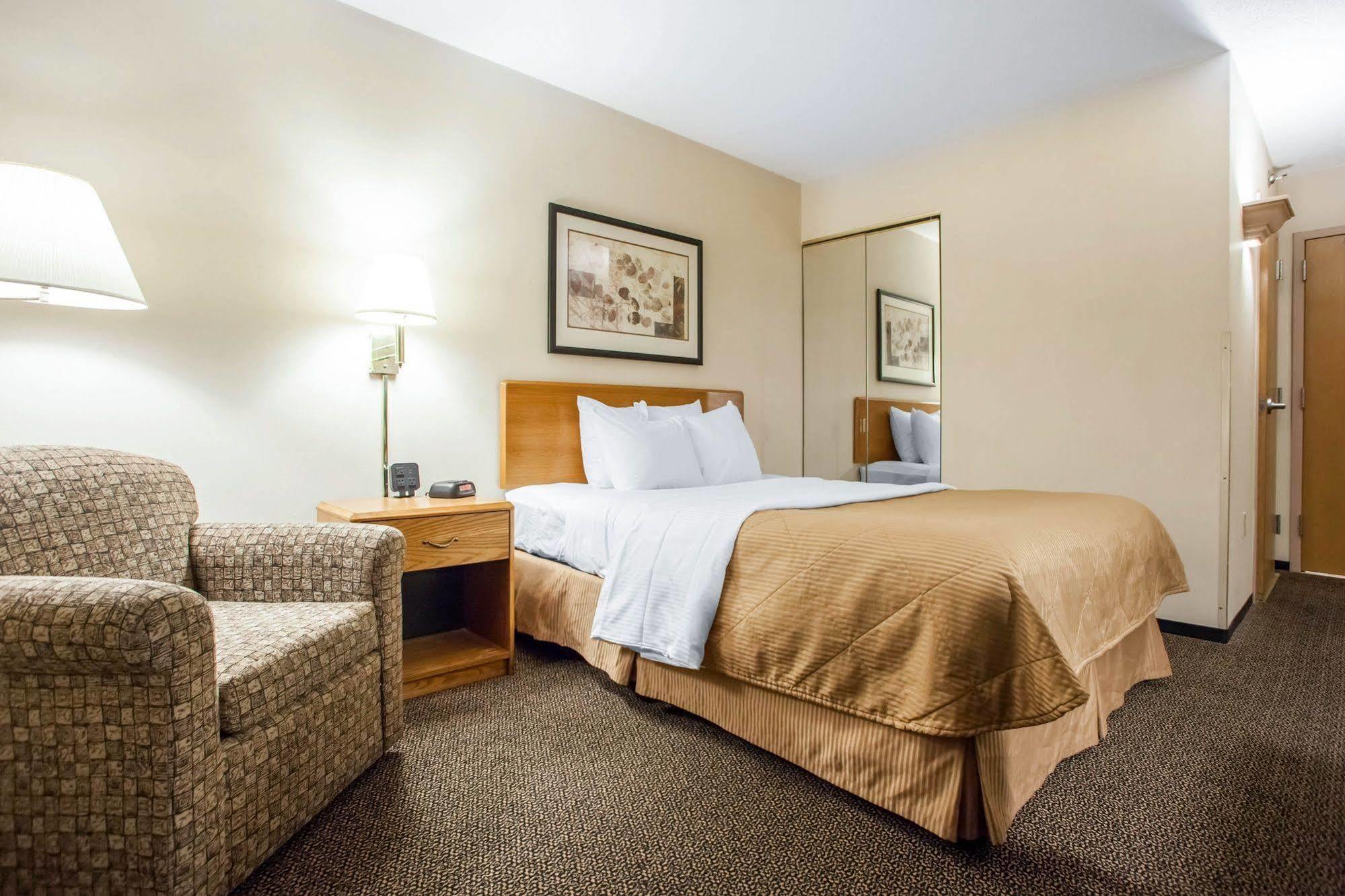 Four Points By Sheraton Milwaukee Airport Exteriér fotografie